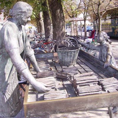 Skulptur Die Spargelfrau in Schwetzingen
