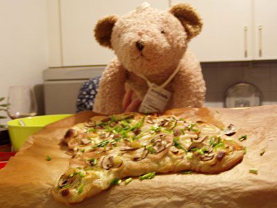 Flammkuchen mit Teddybär