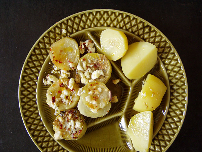 geschmorte Landgurke mit Olivenkraut und Feta