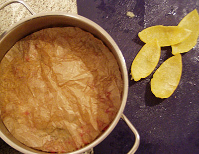 Pilaw mit gesalzener Zitronenschale