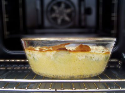 Rosenkohl-Polentaauflauf mit Sanddorn-Häubchen