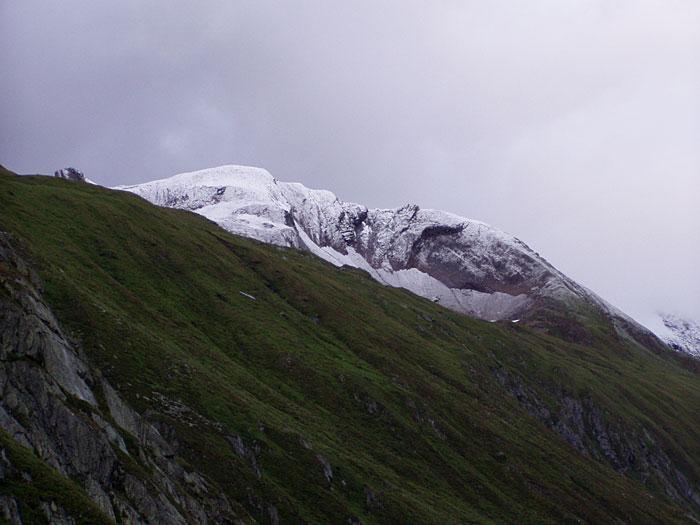 Schnee auf dem Gipfel der Reinhardspitze (irgendwann im August)